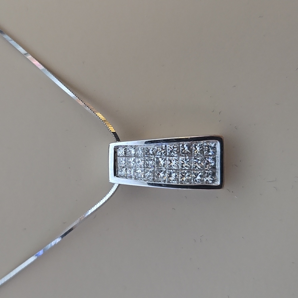STATEMENT! 14 KARAT WHITE GOLD INVISIBLE SET NATURAL DIAMOND BAR SLIDE PENDANT